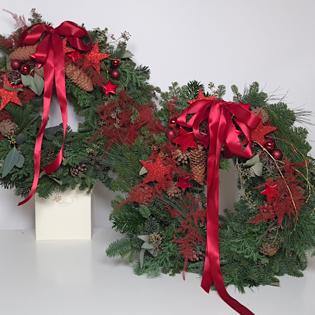 Dørkrans med rød dekor og vintergrønn - Bilde 2